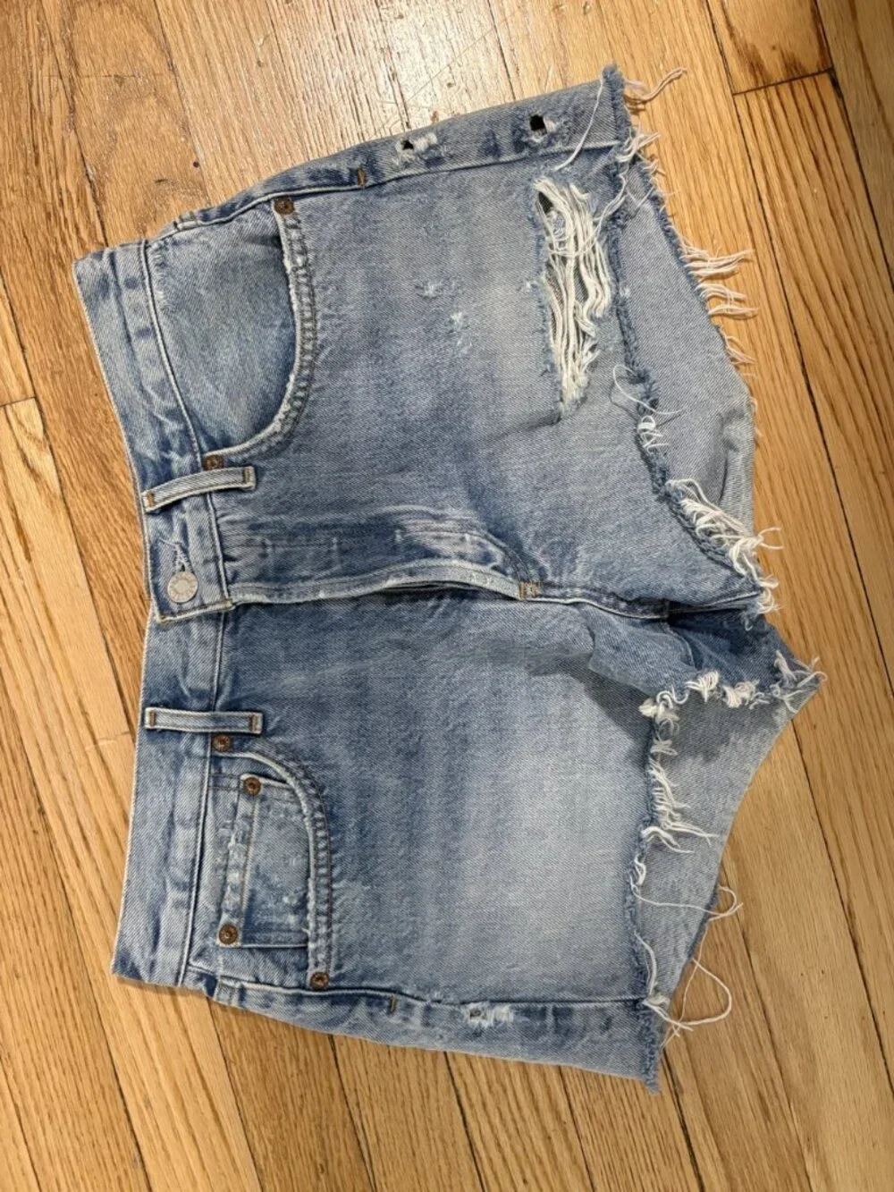 AGOLDE Parker Cut Off Shorts Light Wash Distressed Denim High Rise 27